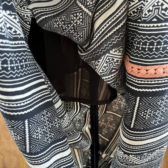 THML Black And White Printed Boho Maxi Dress Size M - Picture 9 of 12